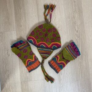 Colorful hand knit hat and mittens adult S/M